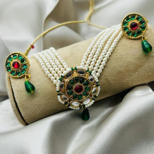 Bridal Kundan choker necklace with pearls and stone detailing